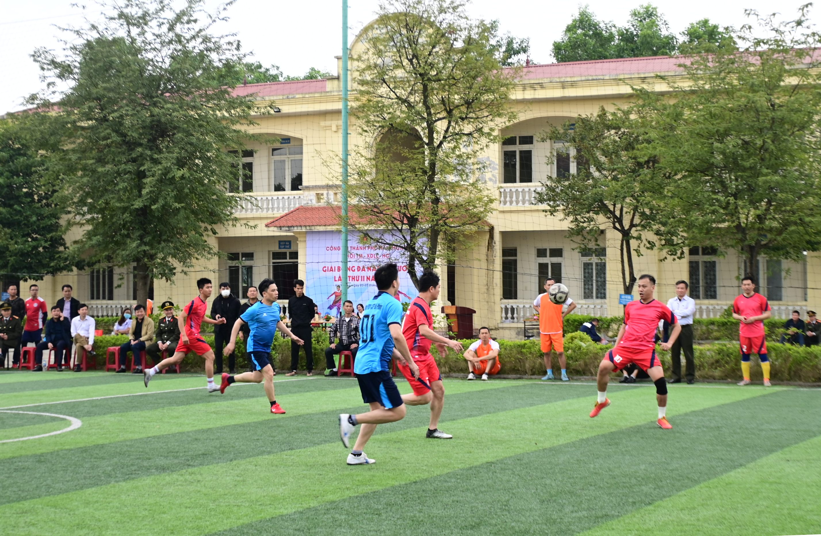 Phòng Tham mưu: Khai mạc bóng đá nam 7 người khối Tham mưu -Xây dựng lực lượng - Hậu cần năm 2023